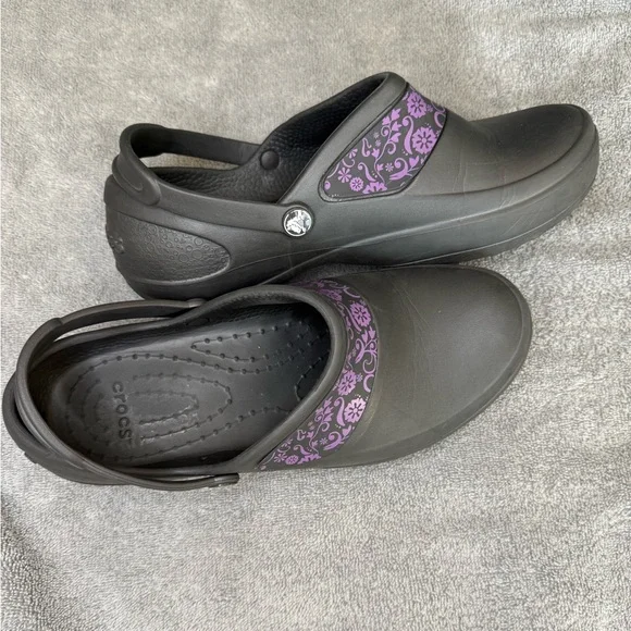 Crocs Mercy Floral Work Clogs Womens Size‎ 10 purple floral band - Picture 2 of 11